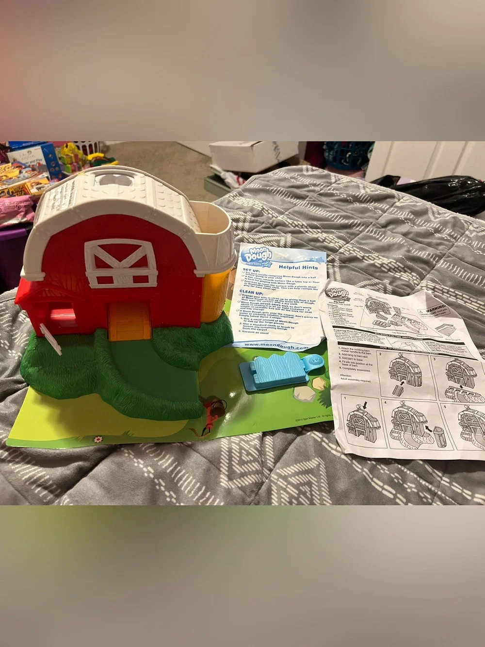 Spin Master Moon Dough Magic Barnyard